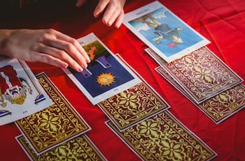 Tarot gratis para el 30 de abril: Estas son las predicciones de salud, amor y dinero