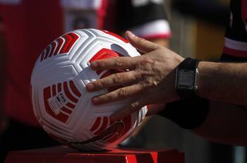 Dos clubes del fútbol chileno fueron expulsados por un año y medio tras hechos de violencia