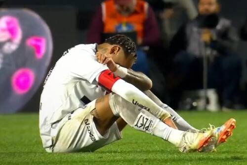 VIDEO | El desconsolado llanto de Neymar tras la humillante goleada 6-0 al Santos