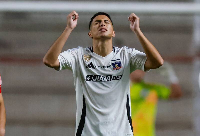 El central se convirtió en una pieza clave para Jorge Almirón. Foto: Aton.