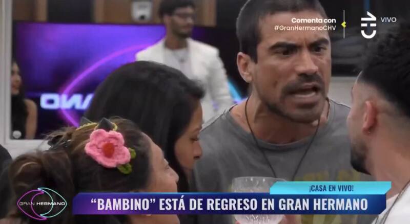 Sebastián Ramírez discutiendo con Bambino. Foto: CHV.