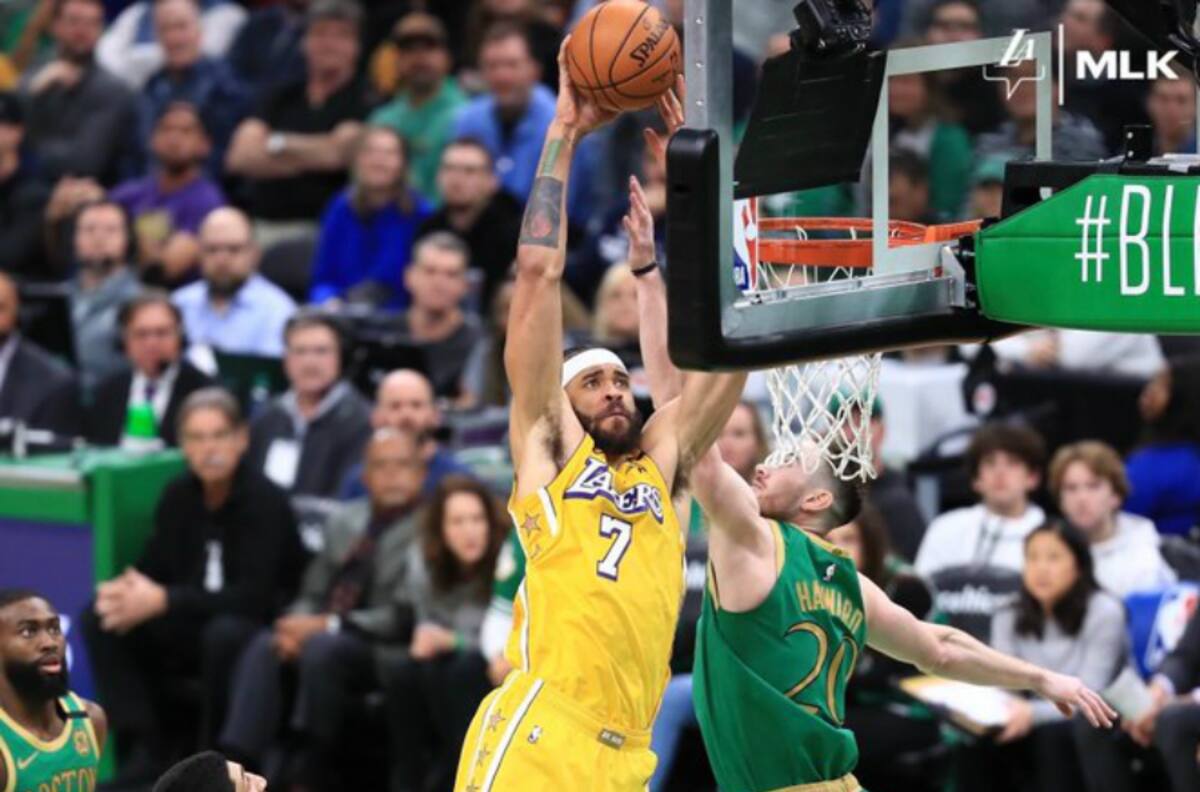 JaVale McGee se despachó esta tremenda clavada en el partido de los Lakers