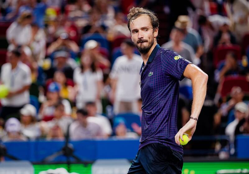 clasificó a semifinales del Masters 1000 de Shanghái. EFE