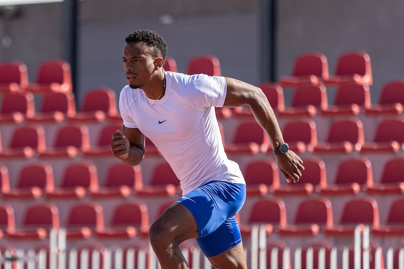 El medallista Panamericano se prepara para el Campeonato Sudamericano de Atletismo, donde se espera que sea protagonista. Entrenamiento en la Pista Atlética del Estadio Mario Recordón
