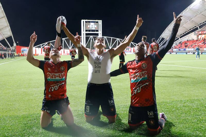 vence a Deportes Iquique en Primera División. Foto: Aton