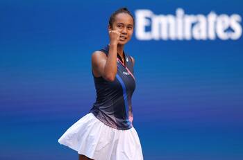 Leylah Fernández de 19 años venció a Elina Svitólina y se metió en semis del US Open
