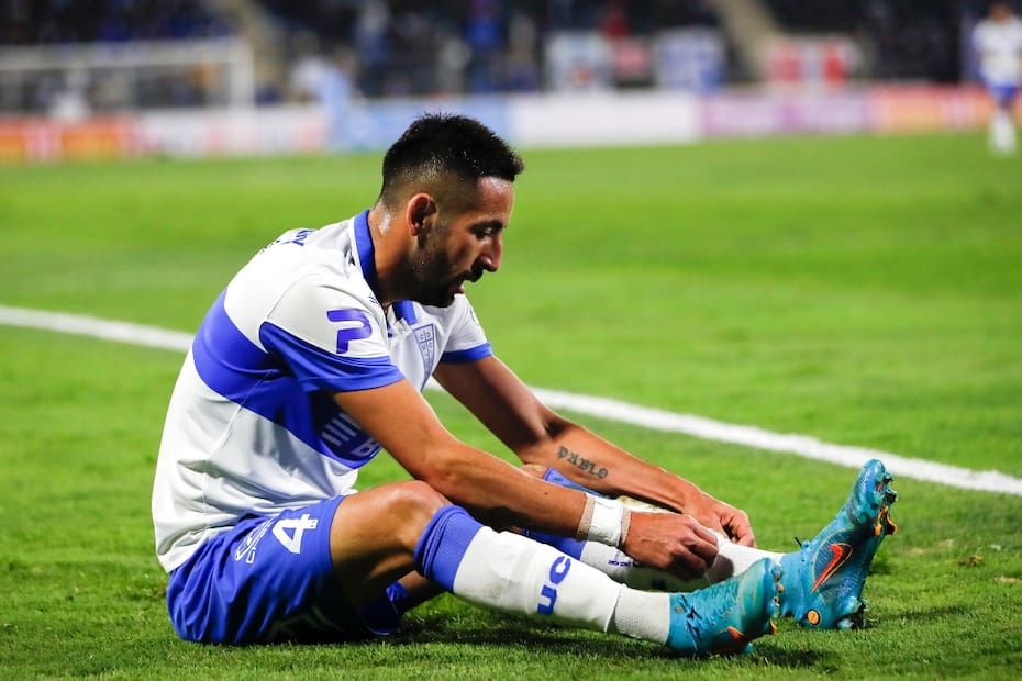 Mauricio Isla quedó fuera del duelo entre la UC y Magallanes. Foto: Agencia Aton.