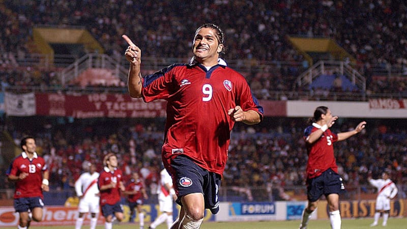 El Choro convirtió 10 goles por la Selección Chilena entre 1999 y 2007.