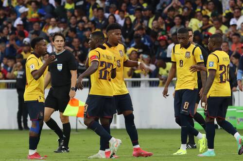 va con sus mejores hombres para enfrentar a Chile. Foto: Agencia EFE.