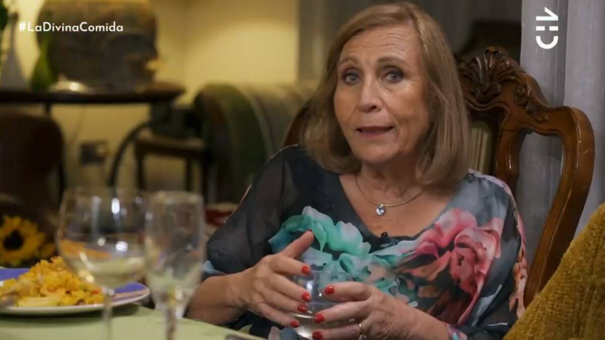"Si lo dije es porque lo pienso": Helia Molina se refiere a sus dichos sobre abortos en clínicas privadas que costaron su cargo como ministra de Salud