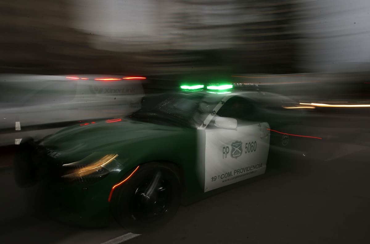 Persecución policial tras encerrona termina con detención de 5 sujetos en Independencia: Dos de ellos son menores de edad