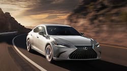 Lexus ES300h: Este es el polémico auto aprobado por la Corte Suprema para los jueces chilenos