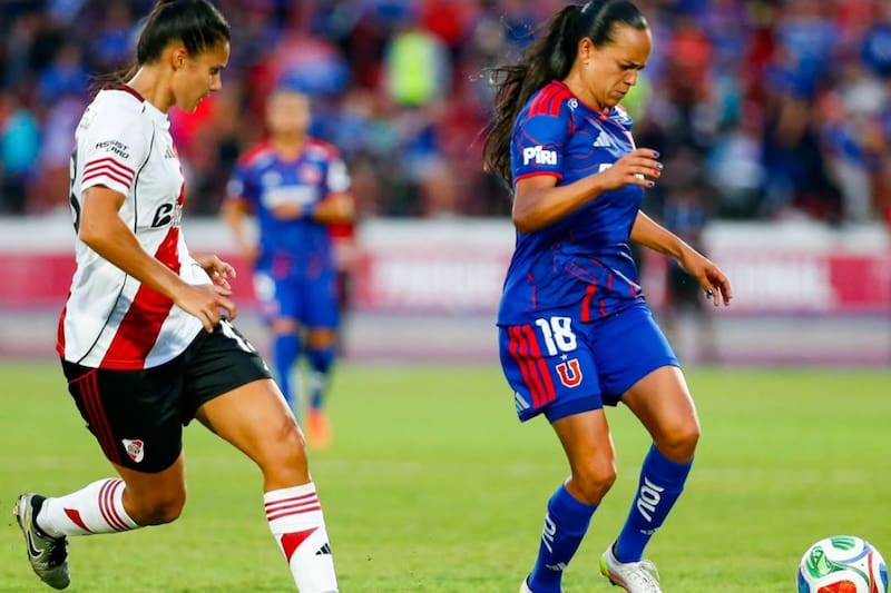 Las Leonas derrotaron por 3-2 a las Millonarias. Foto: Prensa U de Chile.