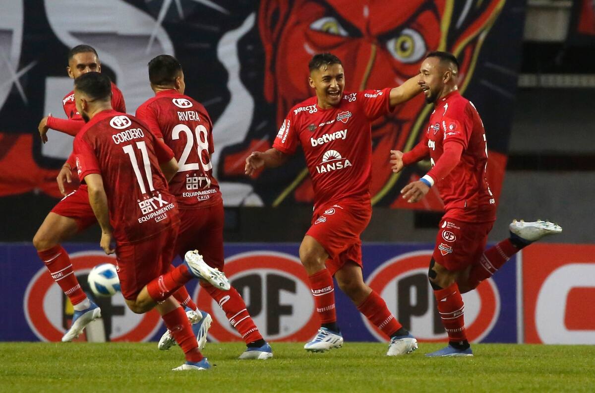A figura de Ñublense no le preocupa enfrentar a Colo Colo: "Iremos al Monumental a proponer"