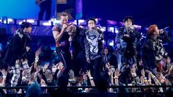 Cardi B fue quien destacó: Famosos deslumbraron con sus mejores looks en la alfombra roja de los American Music Awards