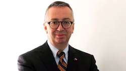 ¿Quién fue Tomás Flores, el economista y exsubsecretario de Piñera que murió este miércoles a los 60 años?