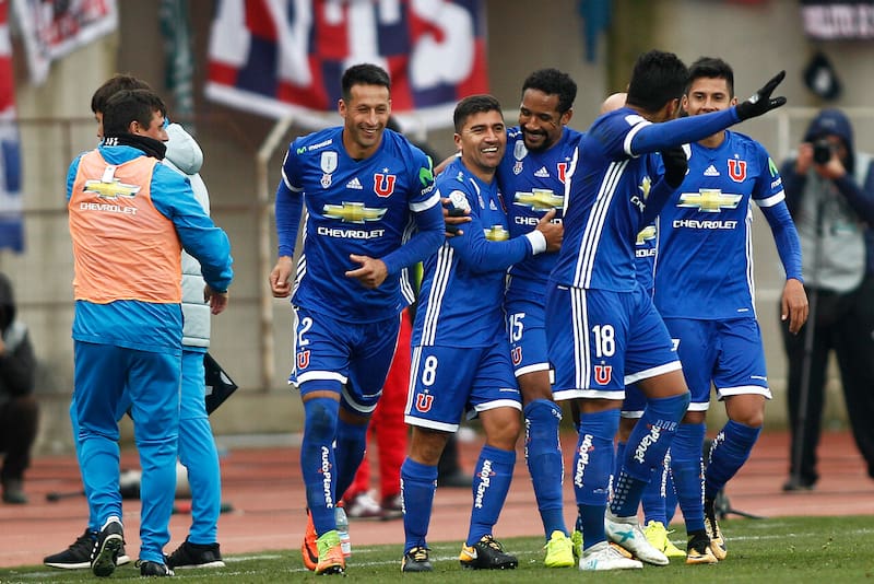 “Se equivocó en irse a la U, no tenía necesidad; uno puede ser hincha de otro club, pero...”. Foto: Aton.