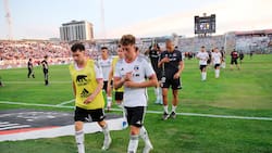 Cumple con los requisitos: revelan que ex técnico de la UC fue ofrecido a Colo Colo