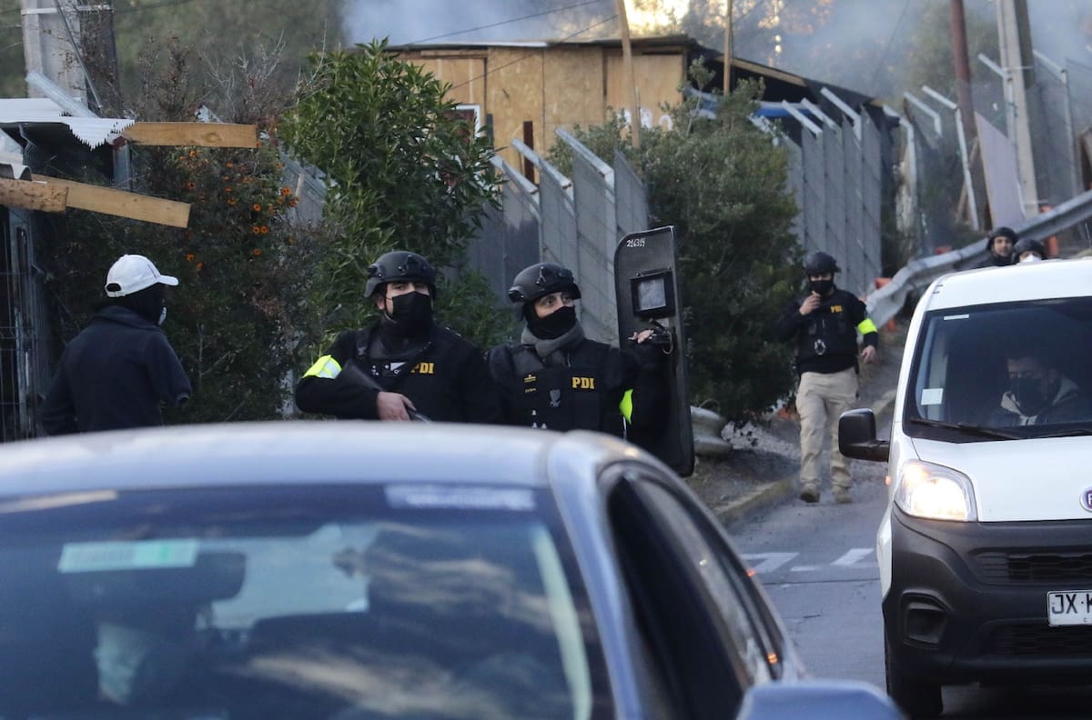 Pedro Aguirre Cerda: Masivo operativo policial en población La Victoria deja a 23 personas detenidas