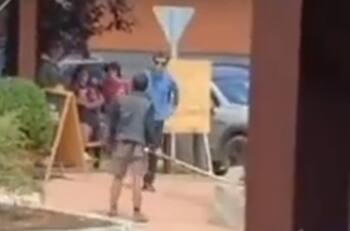 VIDEO | Con cuchillo y palos: Se registra violenta pelea en Panguipulli