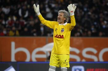 Daniel Morón criticó el arbitraje y anunció importante medida de Colo Colo tras la expulsión de Juan Martín Lucero