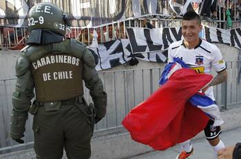 ¿Qué fue de Jason Silva? El exjugador de Colo Colo que se fue preso por pisar la bandera de la U en el Superclásico