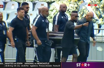 VIDEO | Brasil despide a Pelé: Las conmovedoras imágenes del velorio de "O' Rei" en el estadio de Santos