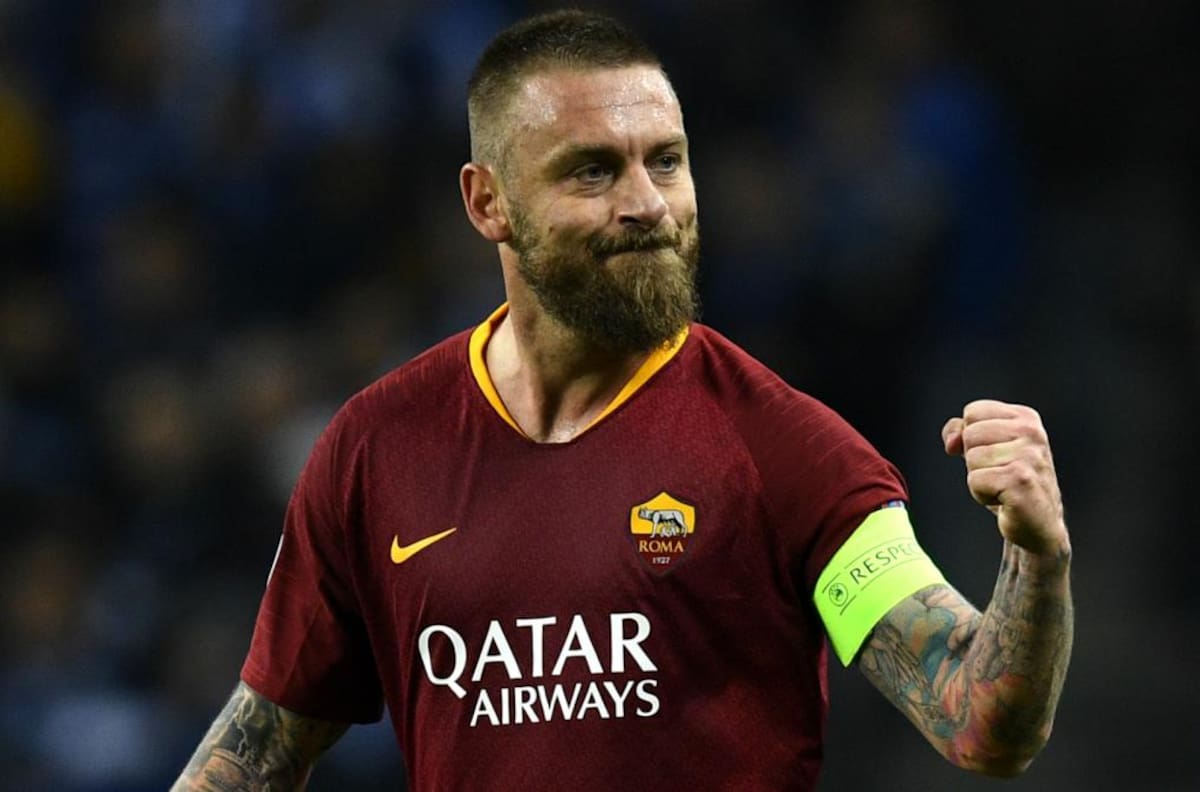 Daniele De Rossi se disfrazó para mezclarse entre los hinchas de la Roma
