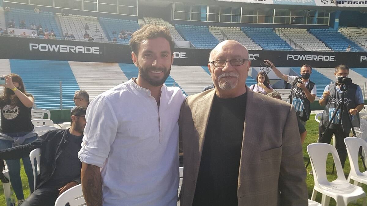 Eugenio Mena fue elogiado por destacado actor argentino tras participar en homenaje a detenidos desaparecidos