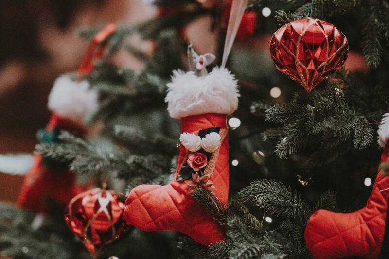 Según teorías religiosas, el árbol de Navidad se puede armar el 28 de noviembre o el 8 de diciembre.