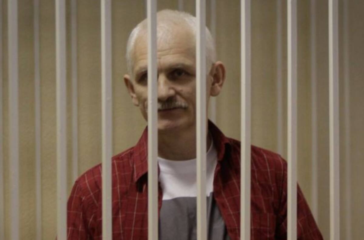 Premio Nobel de la Paz: ¿Quién es Ales Bialiatski, el activista bielorruso que se quedó con el galardón?