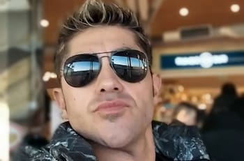 El bailarín histórico de Rojo que es hincha de Colo Colo y que alentaba en la Garra Blanca… hasta que lo asaltaron