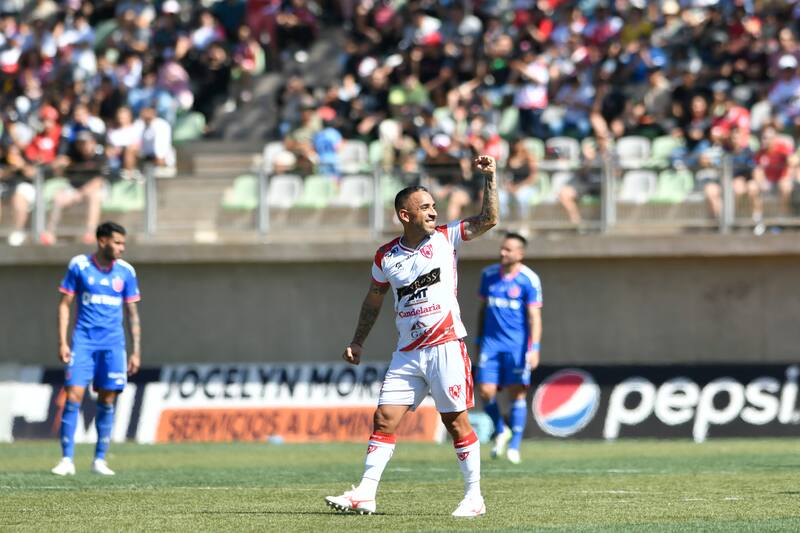 Jorge Luna celebrando un gol de los copiapinos.