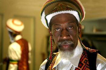 Falleció Bunny Wailer, fundador del grupo que llevó a la fama a Bob Marley, The Wailers