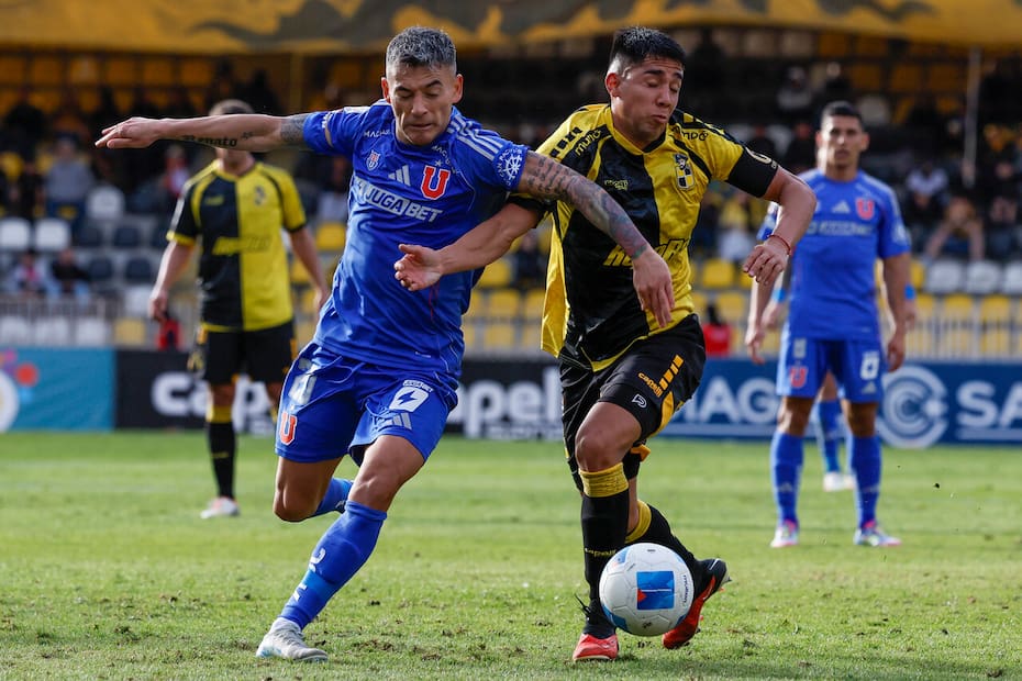 Charles Aránguiz lanzó fuerte autocrítica tras la derrota de la U. Foto: Aton.