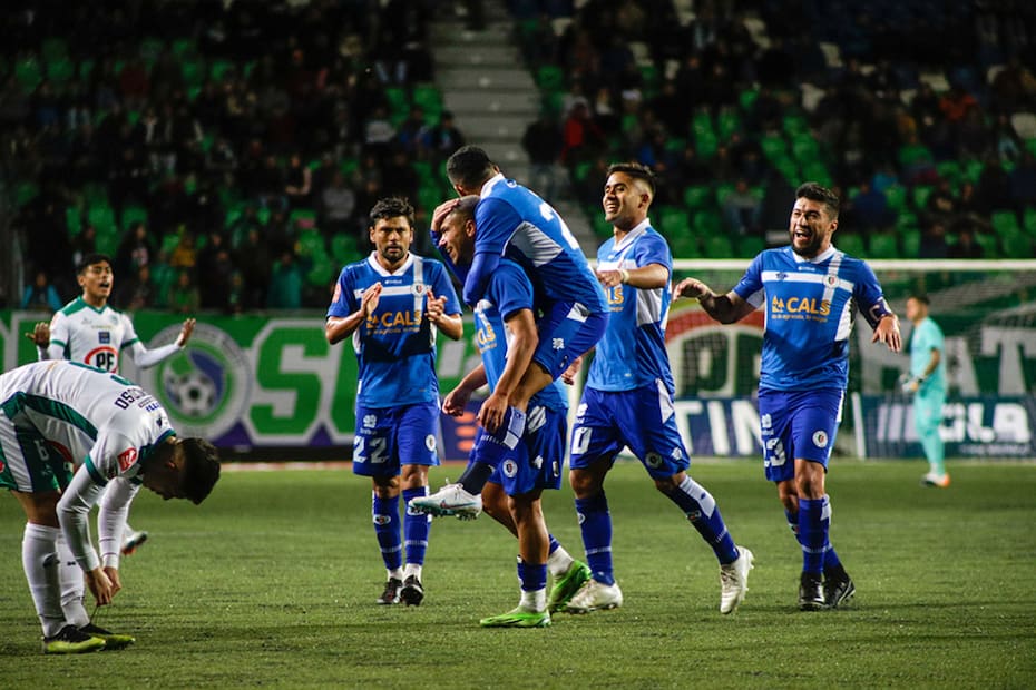 Deportes Santa Cruz lleva cuatro partidos sin perder. Su último triunfo fue sobre Deportes Puerto Montt, en el Chinquihue. Foto: Campeonato Chileno.