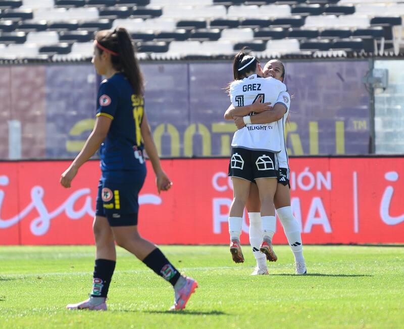 Dahiana Bogarín marcó un gol olímpico para Colo Colo. Foto: Colo Colo Femenino