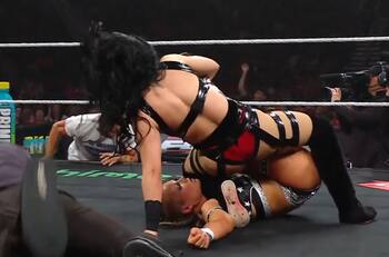 Stephanie Vaquer volvió a luchar en Raw y consiguió su primer triunfo en el show rojo de WWE