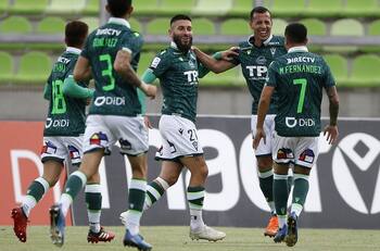 ¿Se ilusionan los "Caturros"?: Así formaría Santiago Wanderers bajo la dirección de Ronald Fuentes
