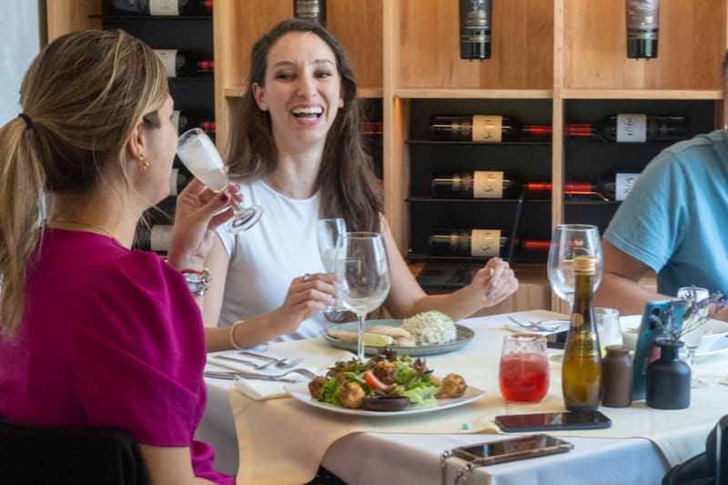 El reconocido restaurante vuelve después de 11 años. Dejó barrio Lastarria y ahora se ubica en Alonso de Córdova, Vitacura. Foto: Gatopardo Bistró.