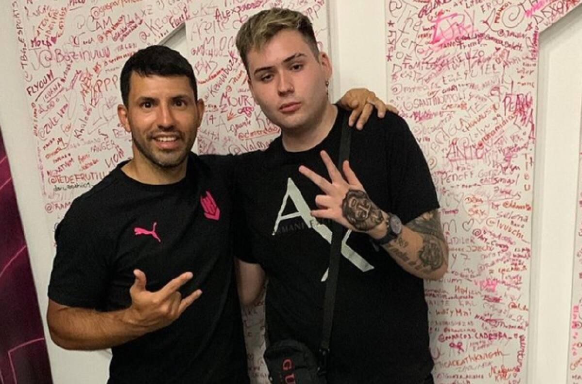 Keznit Deus recibió feroz troleo del "Kun" Agüero tras confesar su fanatismo por Colo Colo