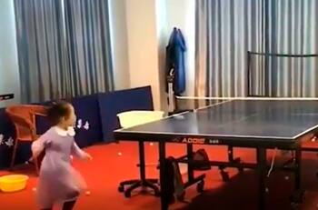 El futuro es ahora: Niña china demuestra todo su talento ante un profesional