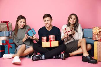 ¿Sin ideas?: Estos son los mejores regalos para jóvenes en esta Navidad