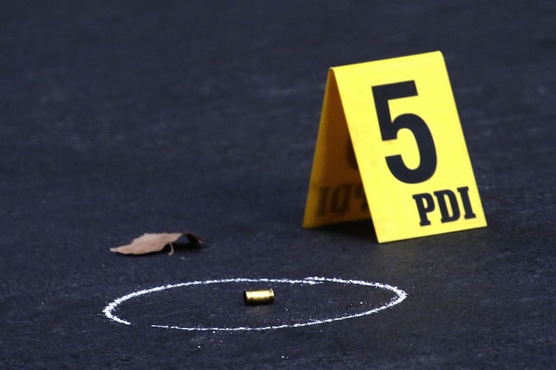 Las víctimas correspondían a una pareja mayor que iban con su nieta pequeña en el vehículo.