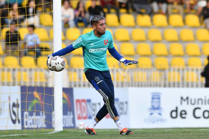 Gabriel Castellón tuvo su primer partido como titular en la U. Foto: Aton.