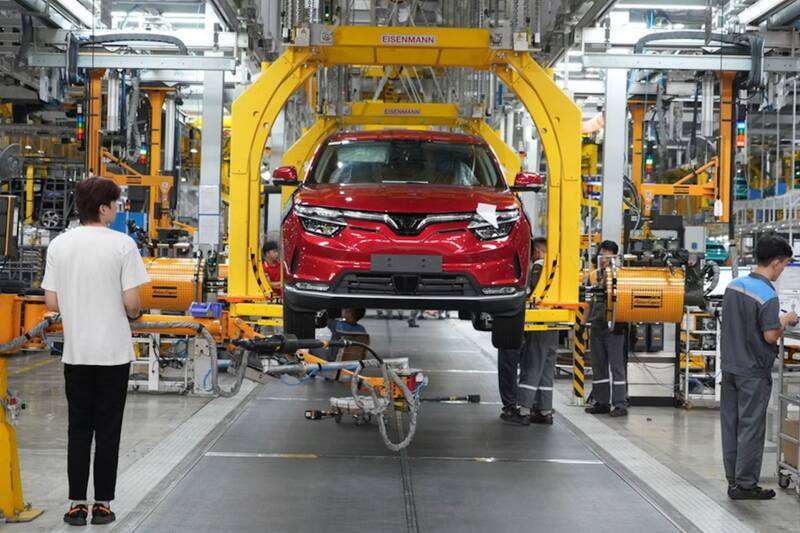 La marca vitnamita Vinfast enfrenta duras acusaciones por prácticas laborales abusivas