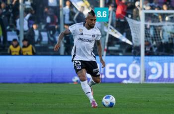 Vidal y Bolados ganan terreno: los artífices del primer triunfo de Fernando Ortiz en Colo Colo