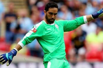 Claudio Bravo volverá a la titularidad en el City por la Capital One Cup