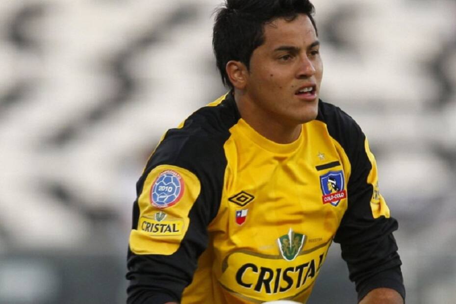 Nery Veloso en su paso por Colo Colo en 2010.