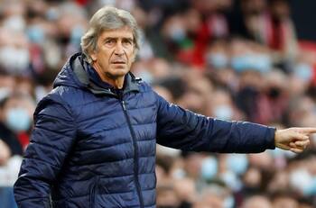 Prensa española se rinde ante Manuel Pellegrini tras sufrida clasificación de Real Betis: “Hasta cuando más parece tambalear acaba ganando”